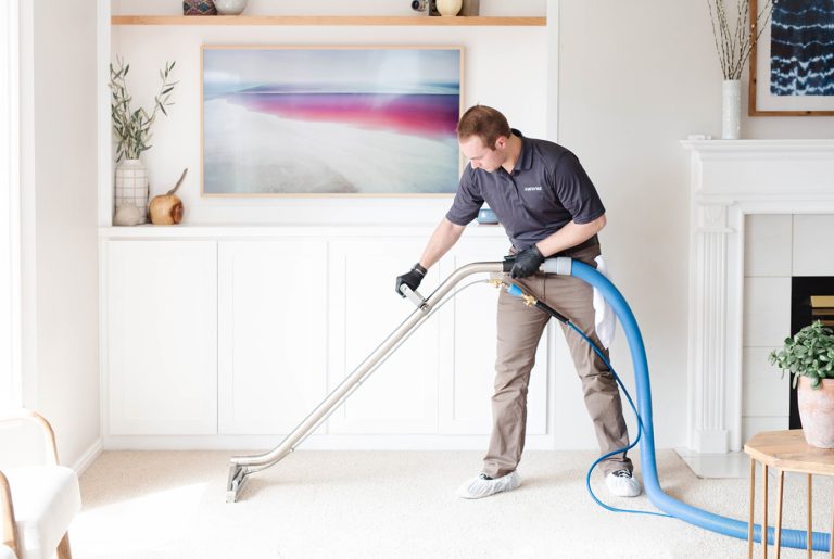 commercial carpet cleaning services in Fort Collins, CO