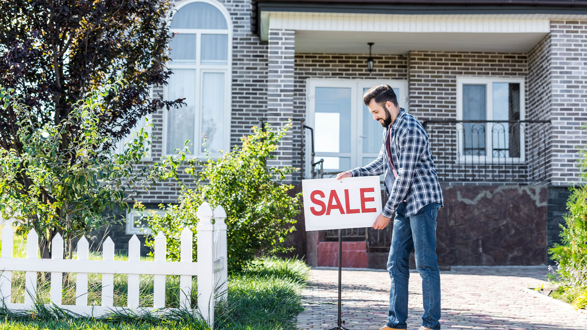 Selling to a Cash Buyer: Should You Spend Extra Money?